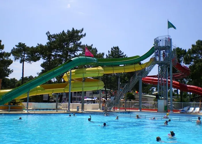 Mobil-Home 4 Pers Dans Camping 4 Etoiles La Palmyre